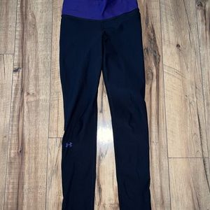 black and purple under armor leggings